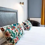 Hotel Le Port Neuf